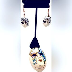 Italian Handmade Porcelain Earrings, Never Used, w/a Small Porcelain Case, Cute